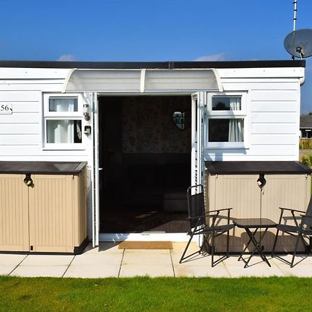 Immaculately Presented Detached Family Chalet - 5 Mins To Beach, Nr Great Yarmouth & Norfolk Broads Villa Exterior photo